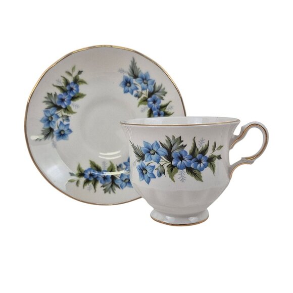 Ridgway Queen Anne China Tea Cup Saucer Set D178 Blue Floral Pattern Gold Trim - Picture 3 of 10